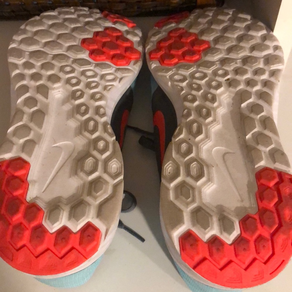 Nike Running Shoes - Picture 4 of 4